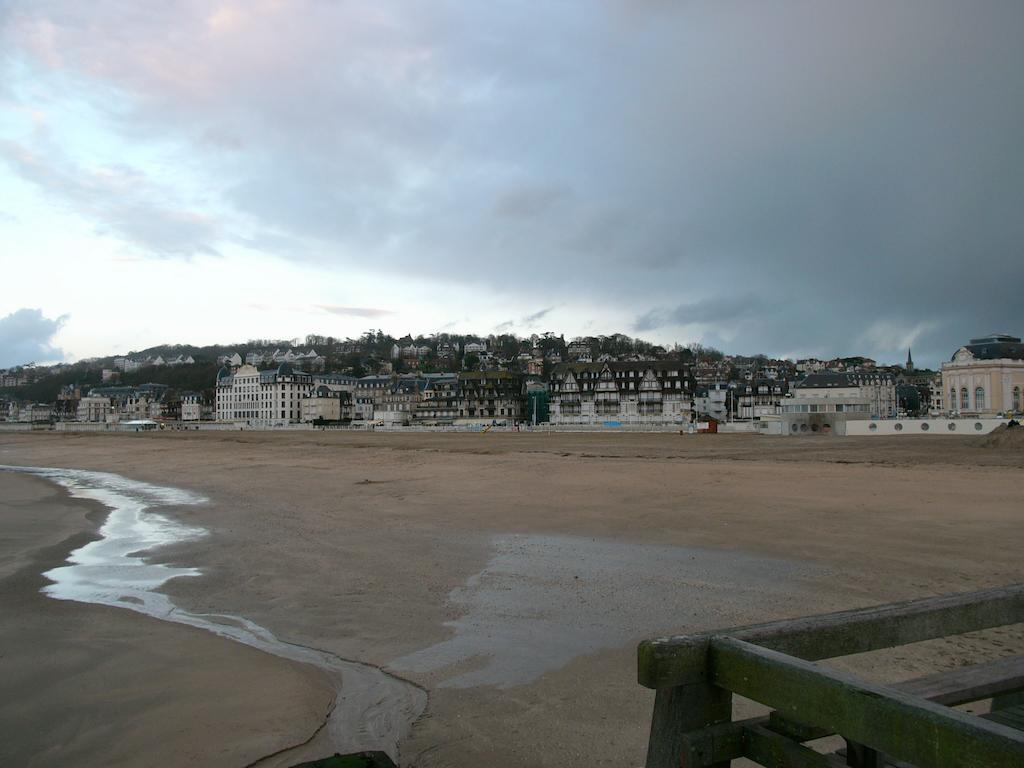Hotel Le Reynita Trouville-sur-Mer Exterior photo