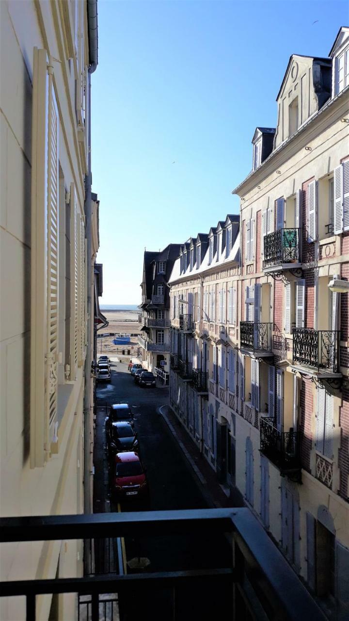 Hotel Le Reynita Trouville-sur-Mer Exterior photo